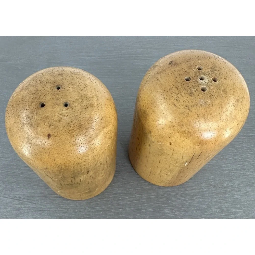 Vintage Wood Salt & Pepper Shakers Set Mid Century Modern Farmhouse Boho